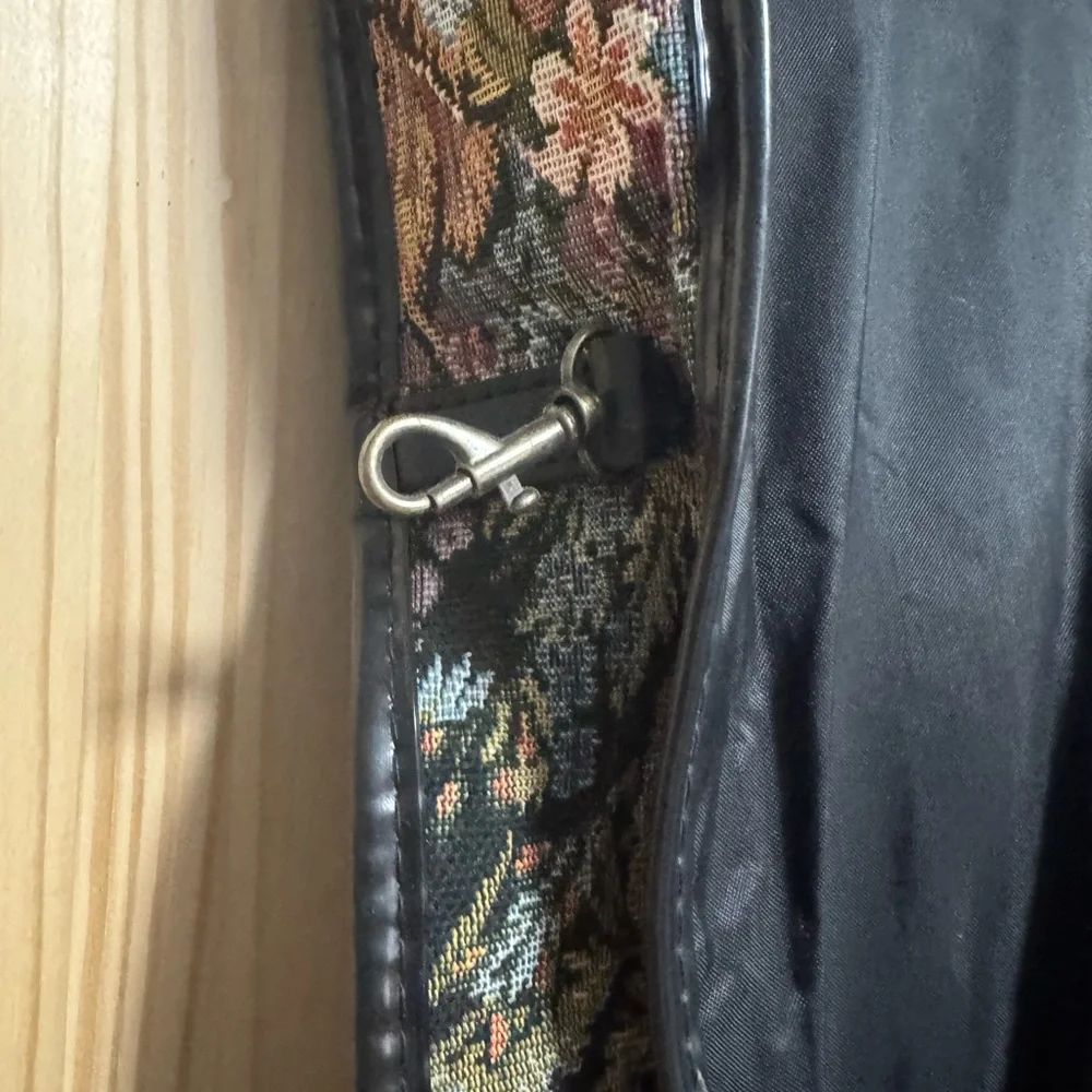 Vintage Verdi Floral Tapestry Folding Garment Travel Luggage
